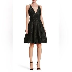 DRESS THE POPULATION COLLETTE FIT & FLARE BLACK DRESS sz small $282